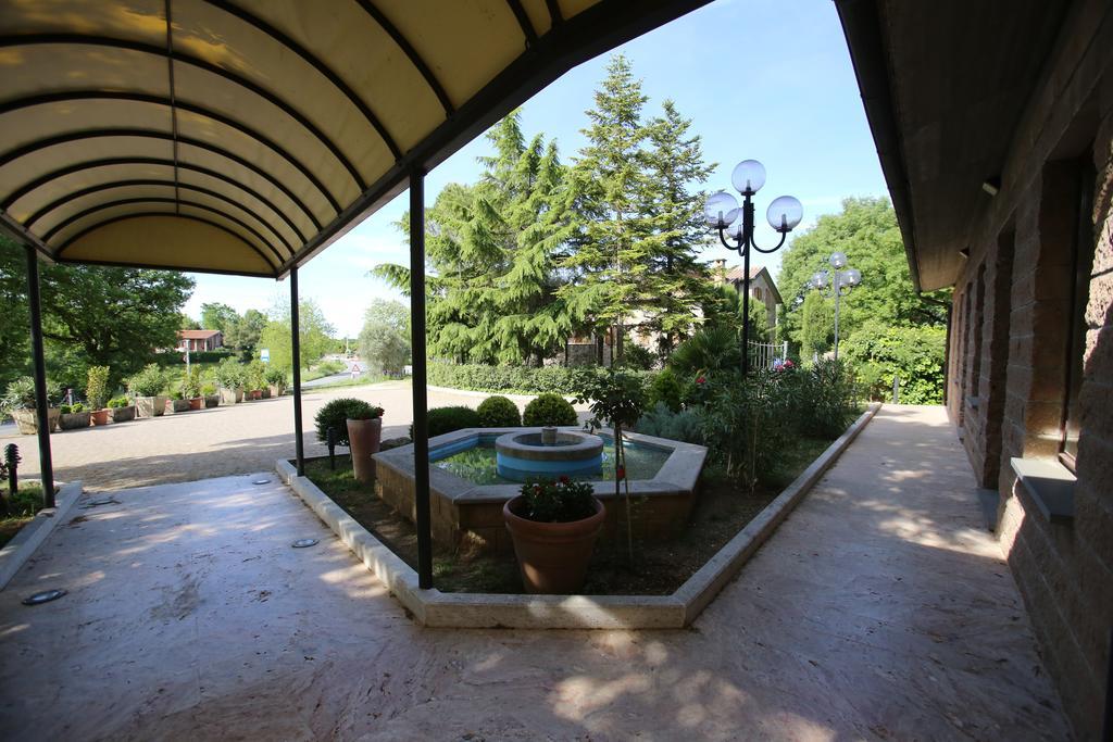 Hotel Ristorante Al Brunello Di Montalcino Ngoại thất bức ảnh