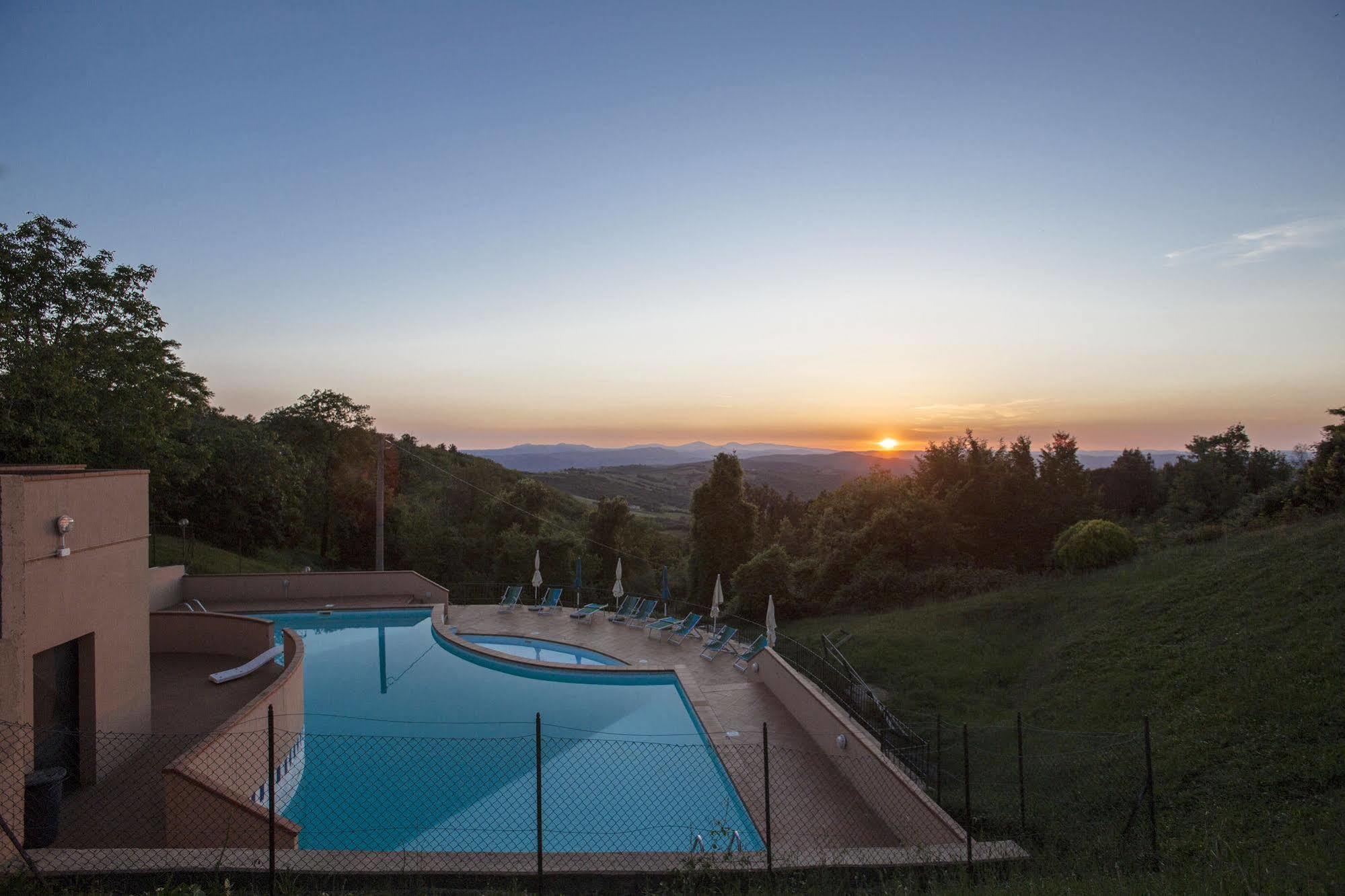 Hotel Ristorante Al Brunello Di Montalcino Ngoại thất bức ảnh