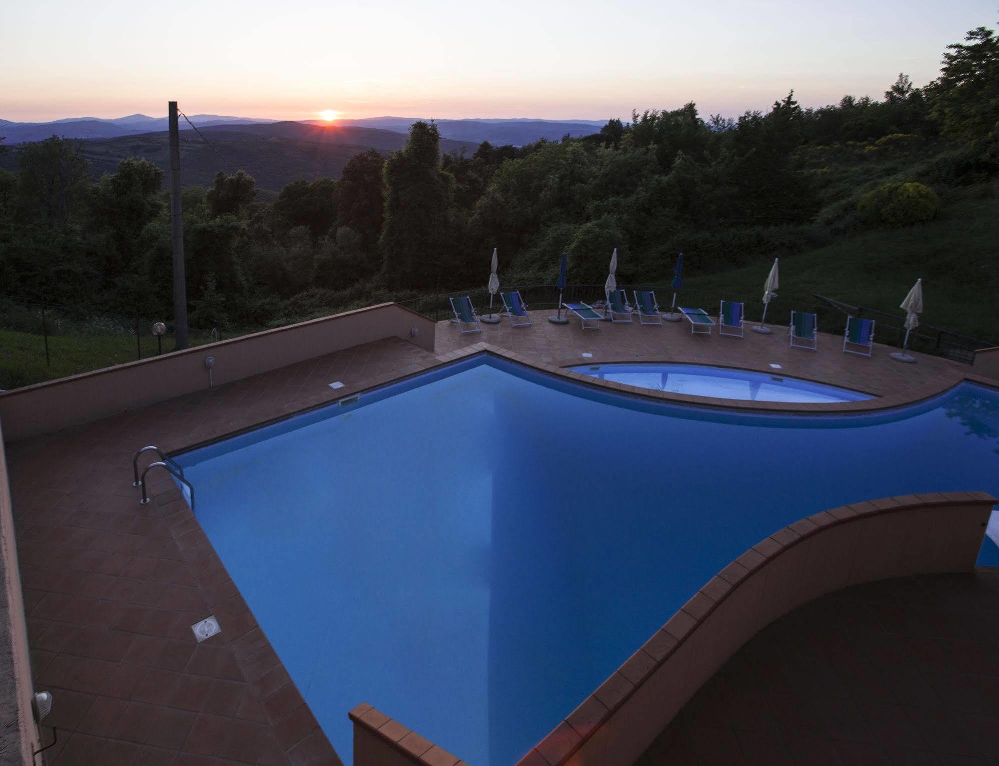 Hotel Ristorante Al Brunello Di Montalcino Ngoại thất bức ảnh
